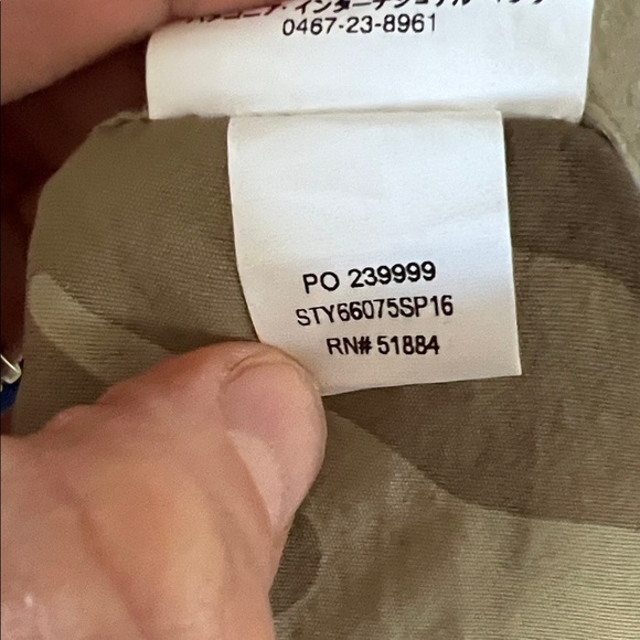 Patagonia Kids Bucket Sun Reversible Camo Cactus Adventure Hat 5T - Picture 8 of 8